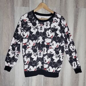 Disney Womens Large‎ Mickey Mouse Long Sleeve Sweatshirt Crew Neck Cartoon